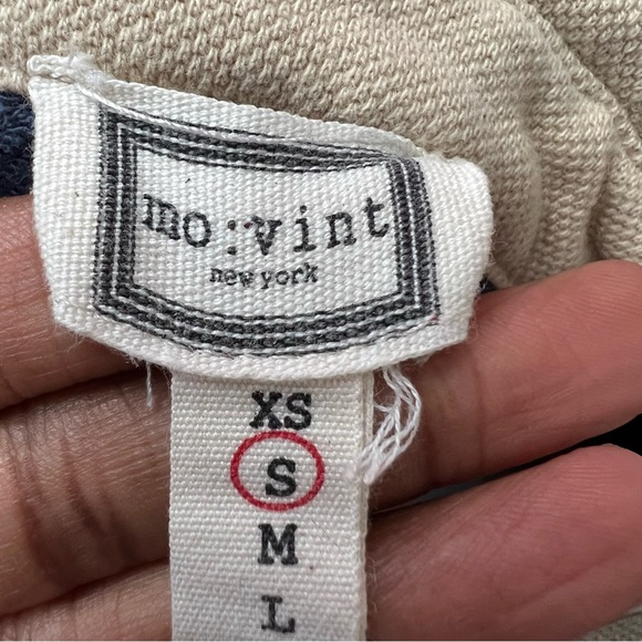 Mo Vint cropped open collar loose fit  top size Small blue. - Picture 9 of 10